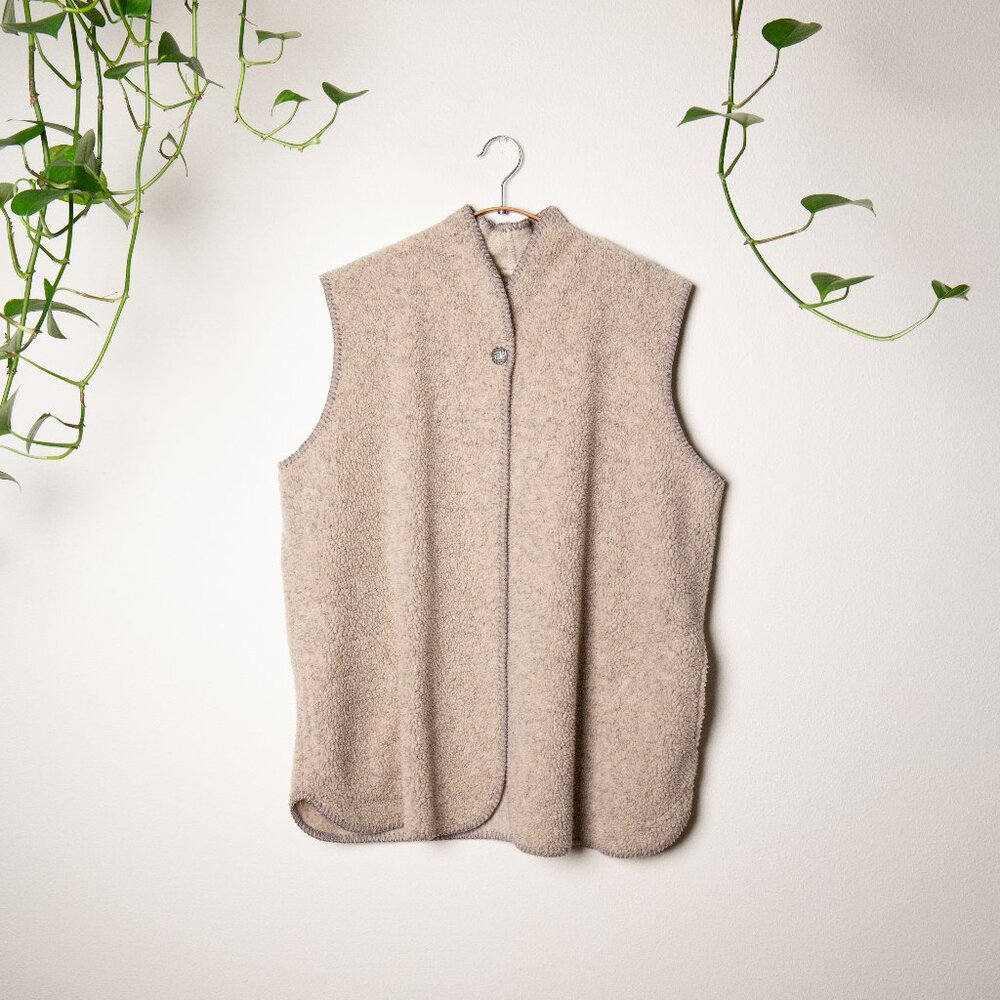 Long Fleece Vest, L - Picture 2 of 5